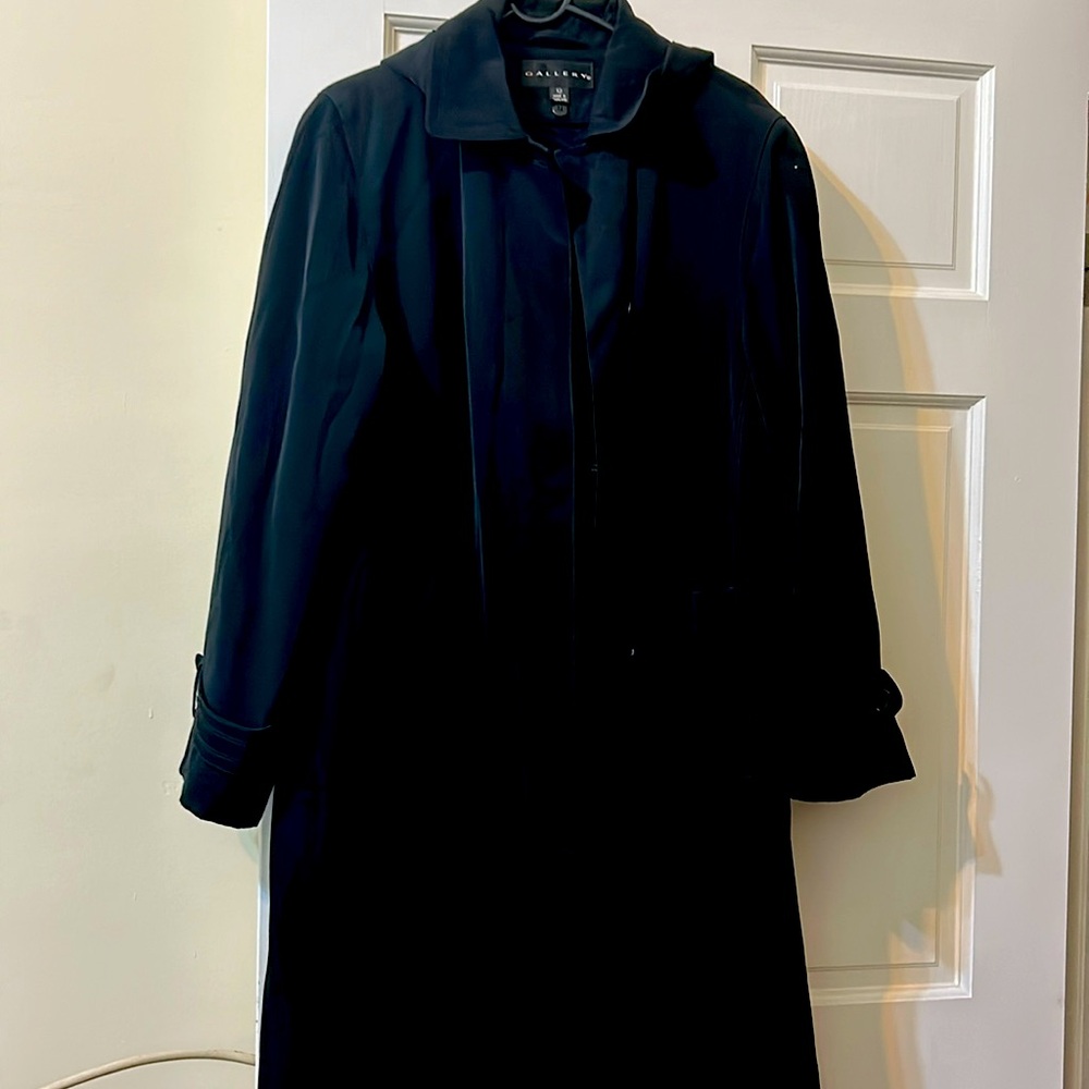 Gallery brand size 12 black , inside liner